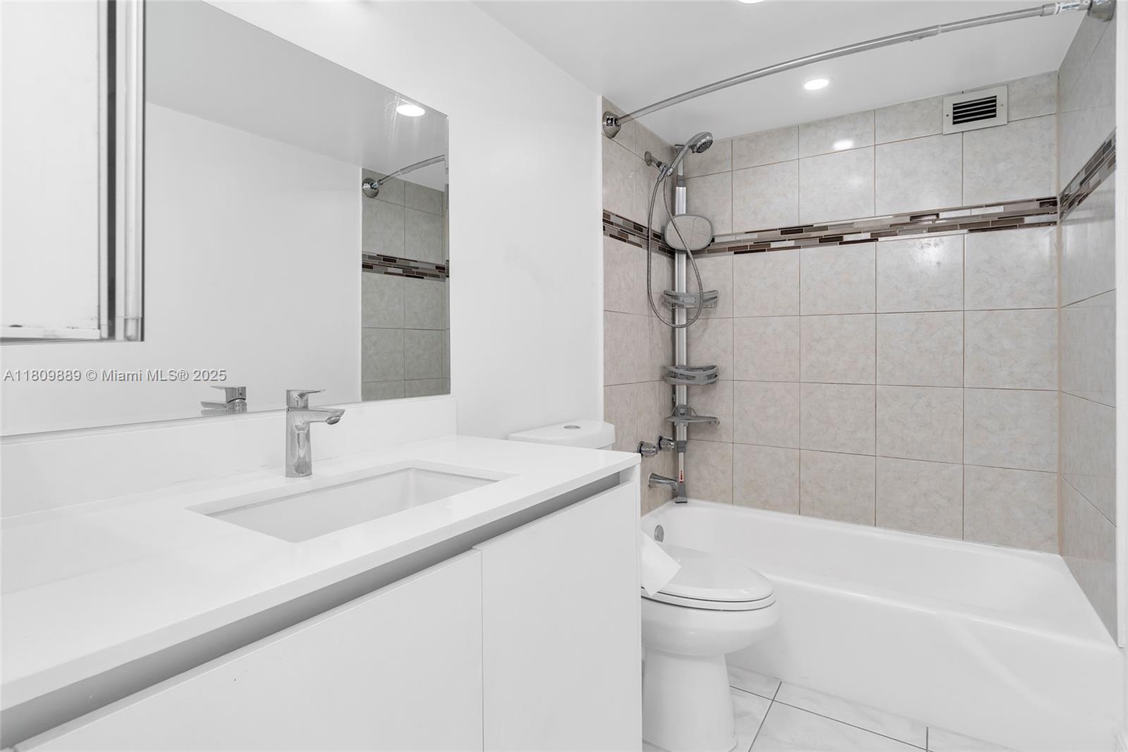 1904 S Ocean Dr #1004, Hallandale Beach, Florida image 27