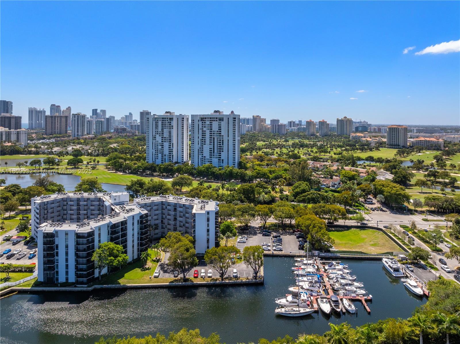 3401 N Country Club Dr #105, Aventura, Florida image 19