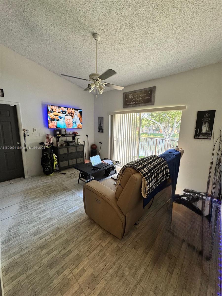 2151 NW 96th Ter #15G, Pembroke Pines, Florida image 5