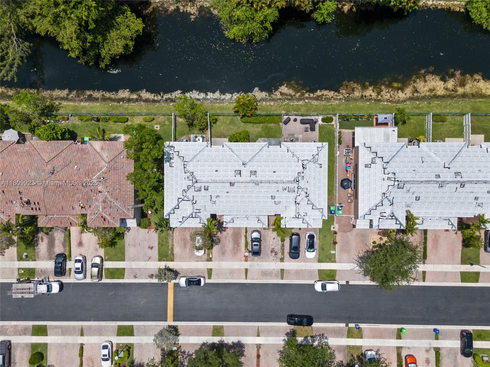 4011 NW 92nd Ave, Sunrise, Florida image 3