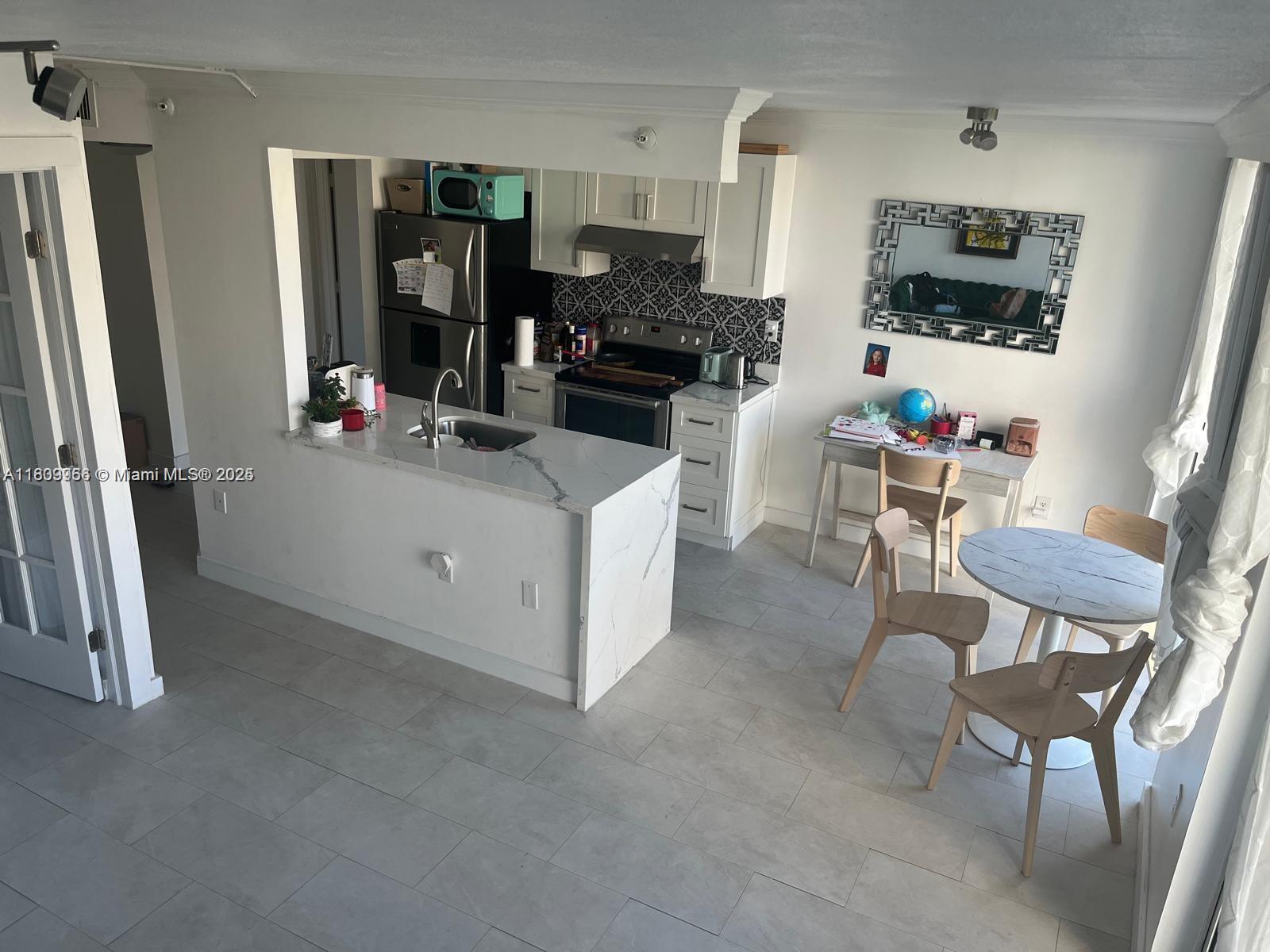 1688 West Ave #706, Miami Beach, Florida image 6