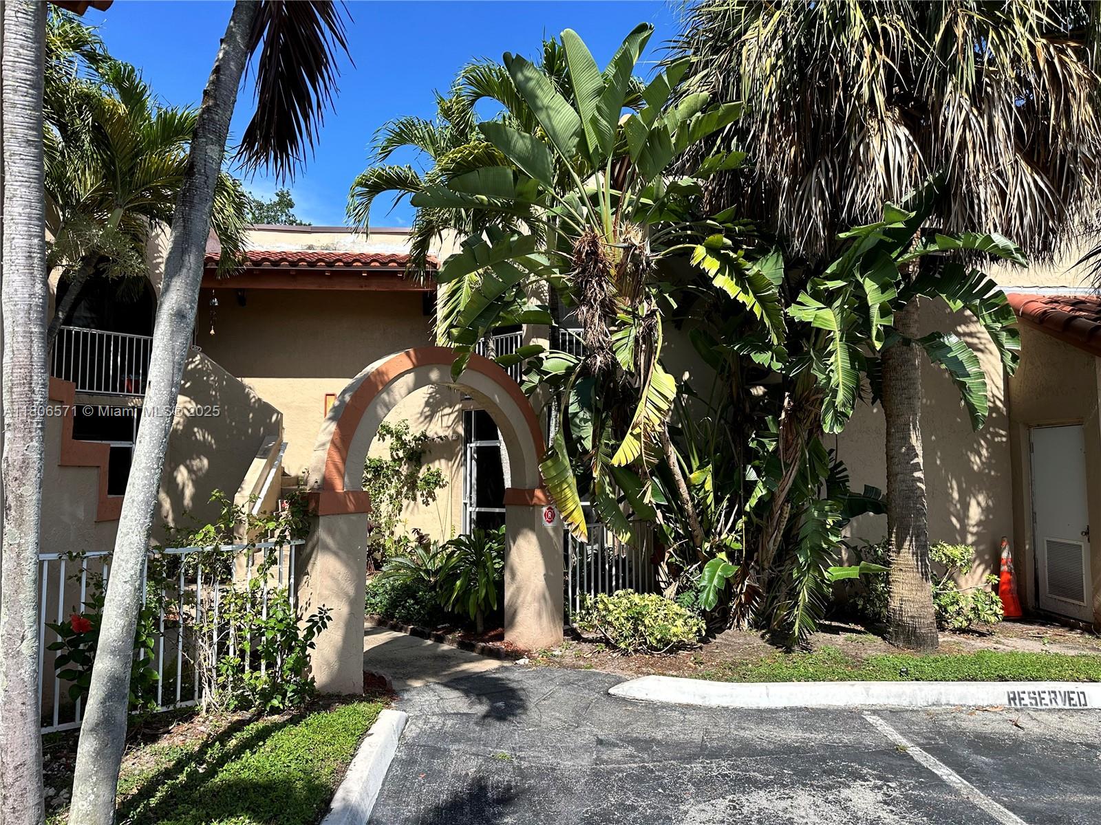 301 SW 86th Ave #208, Pembroke Pines, Florida image 1