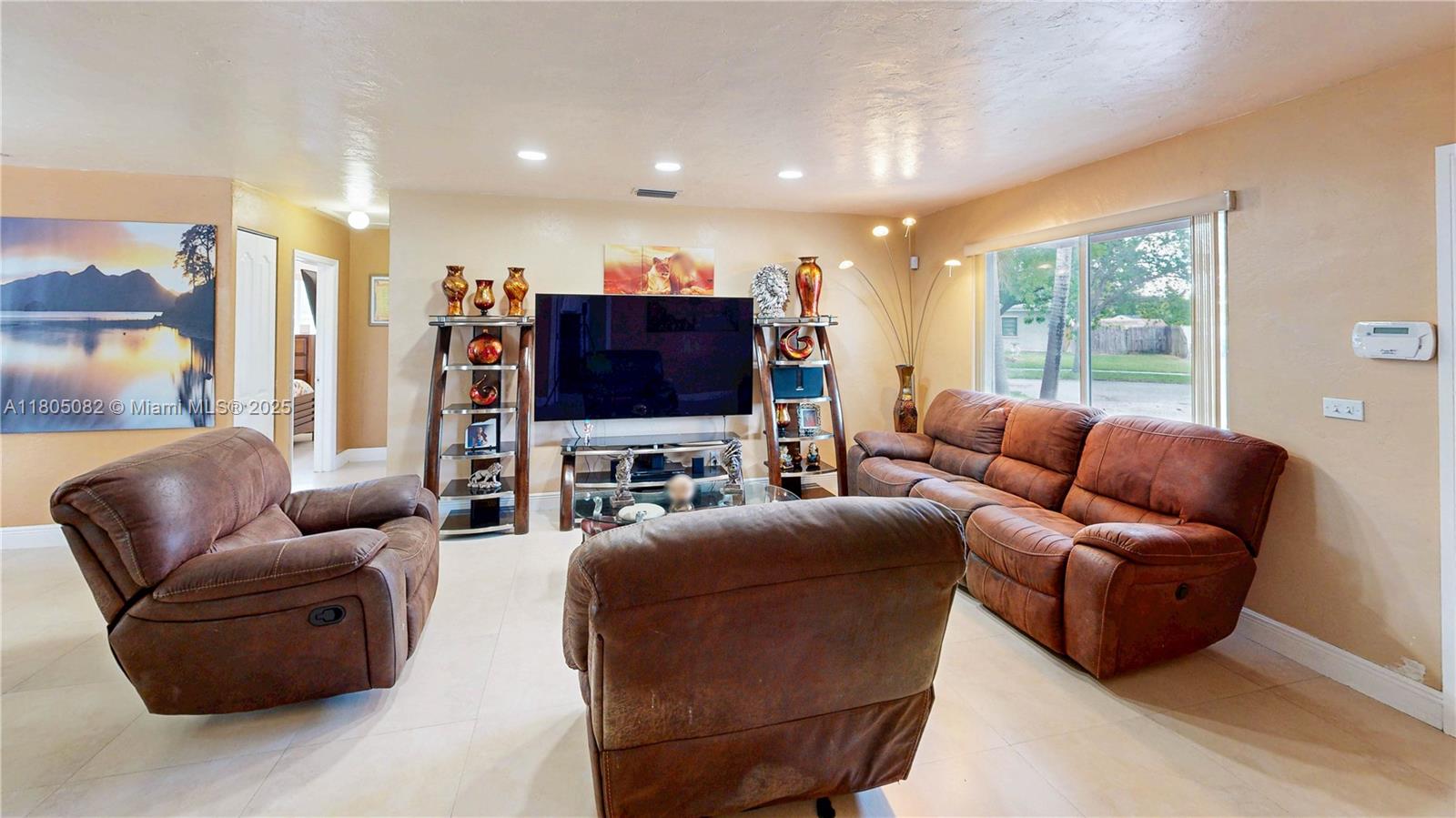 9251 Ocean Curve Dr, Cutler Bay, Florida image 3