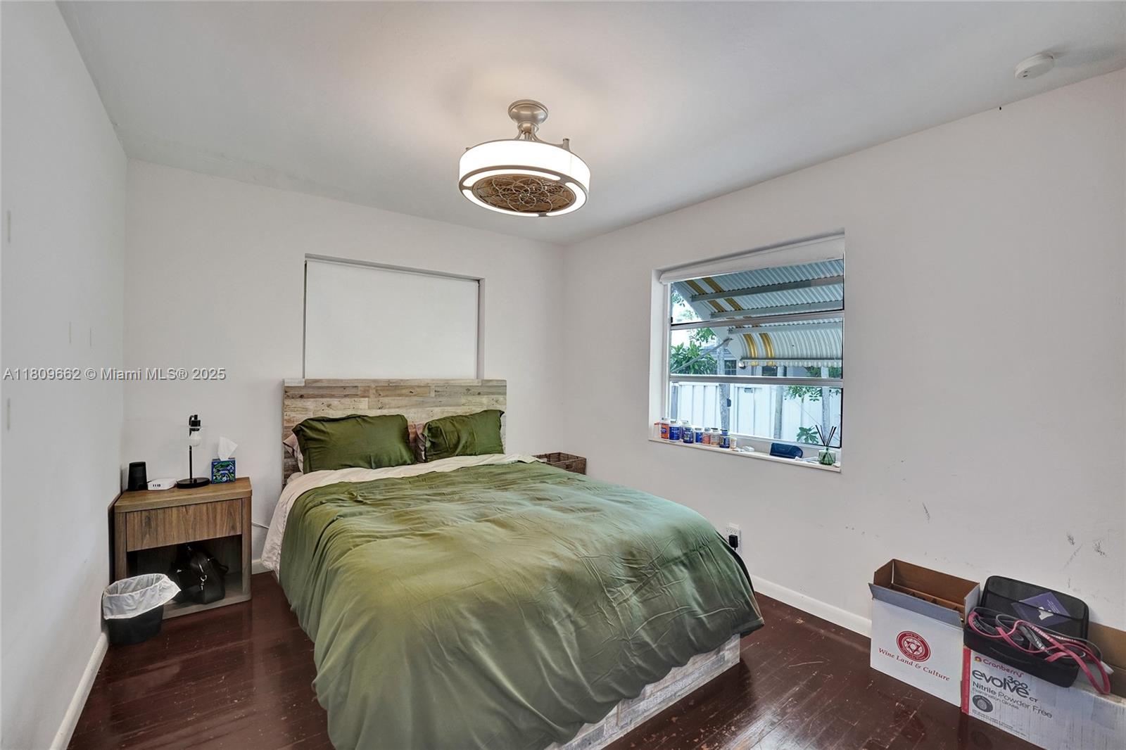 901 NE 8th St, Hallandale Beach, Florida image 29