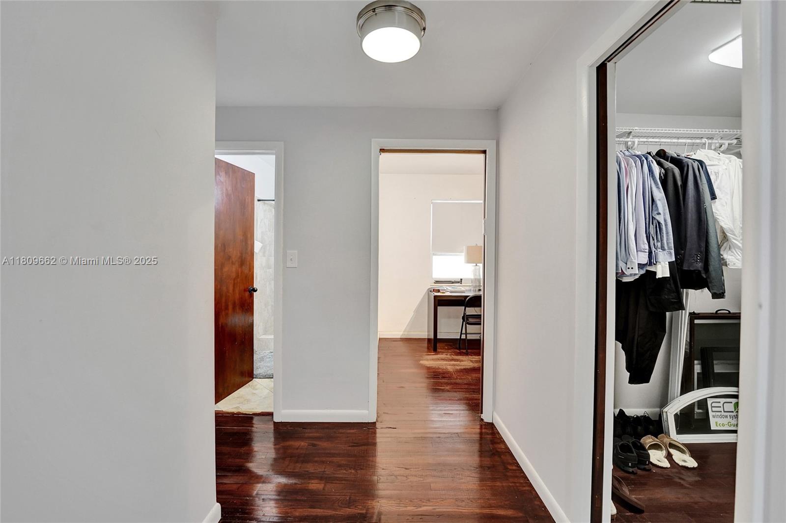 901 NE 8th St, Hallandale Beach, Florida image 47