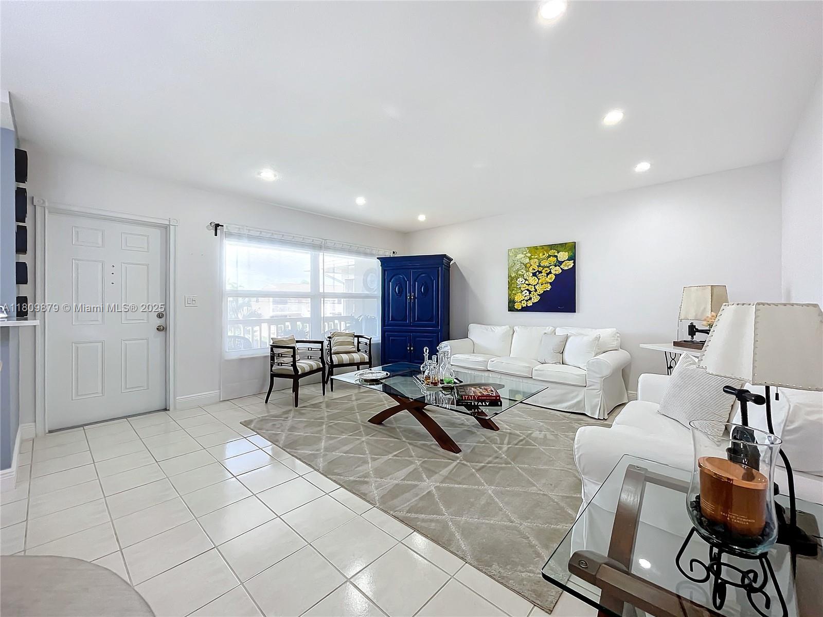 708 SE 7th Ave #14, Pompano Beach, Florida image 2