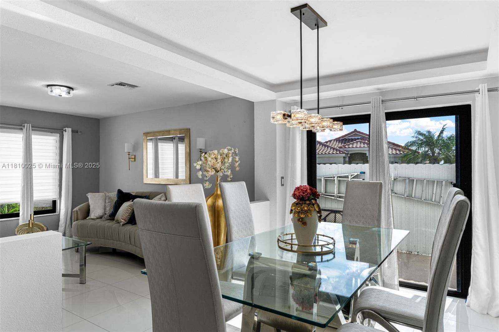 8279 NW 199th St, Hialeah, Florida image 11
