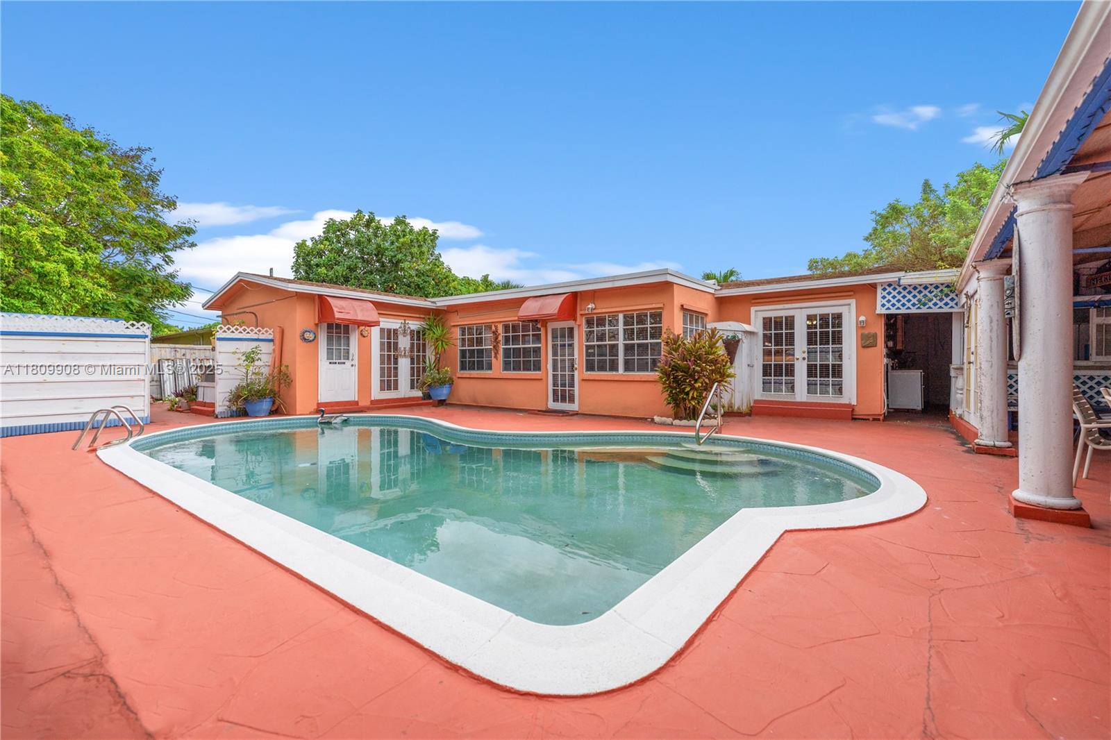 7051 SW 2nd Ct, Pembroke Pines, Florida image 15