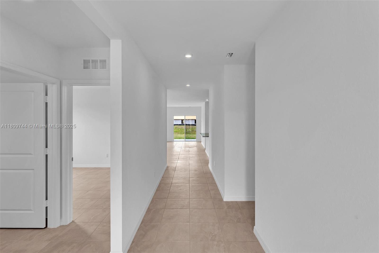 1130 SW Jericho Ave, Port St. Lucie, Florida image 17