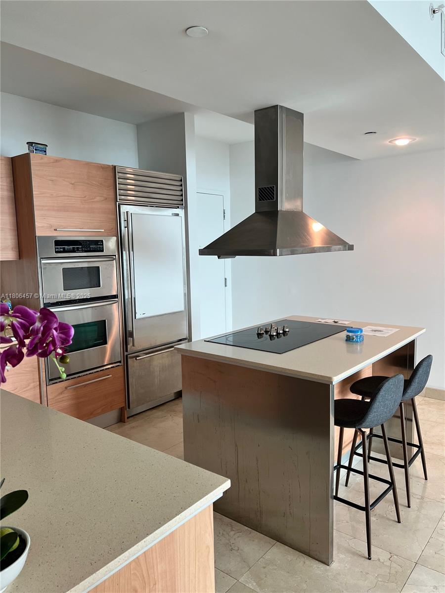 218 SE 14th St #1603, Miami FL 33131