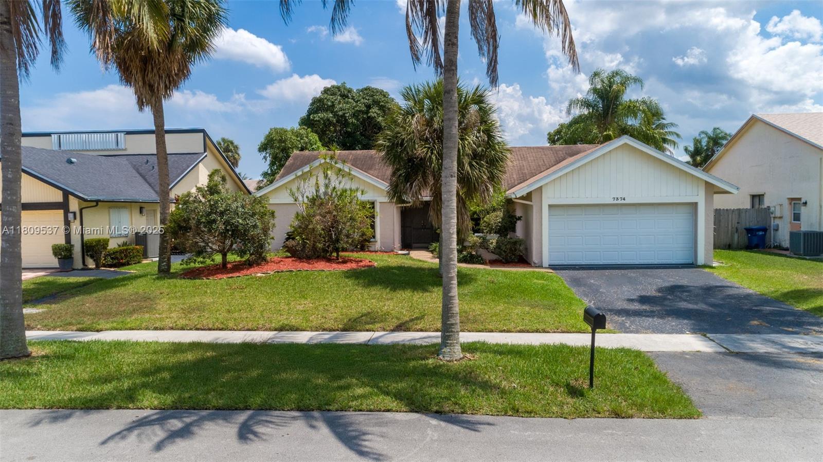 7374 48th St, Lauderhill, Florida 33319