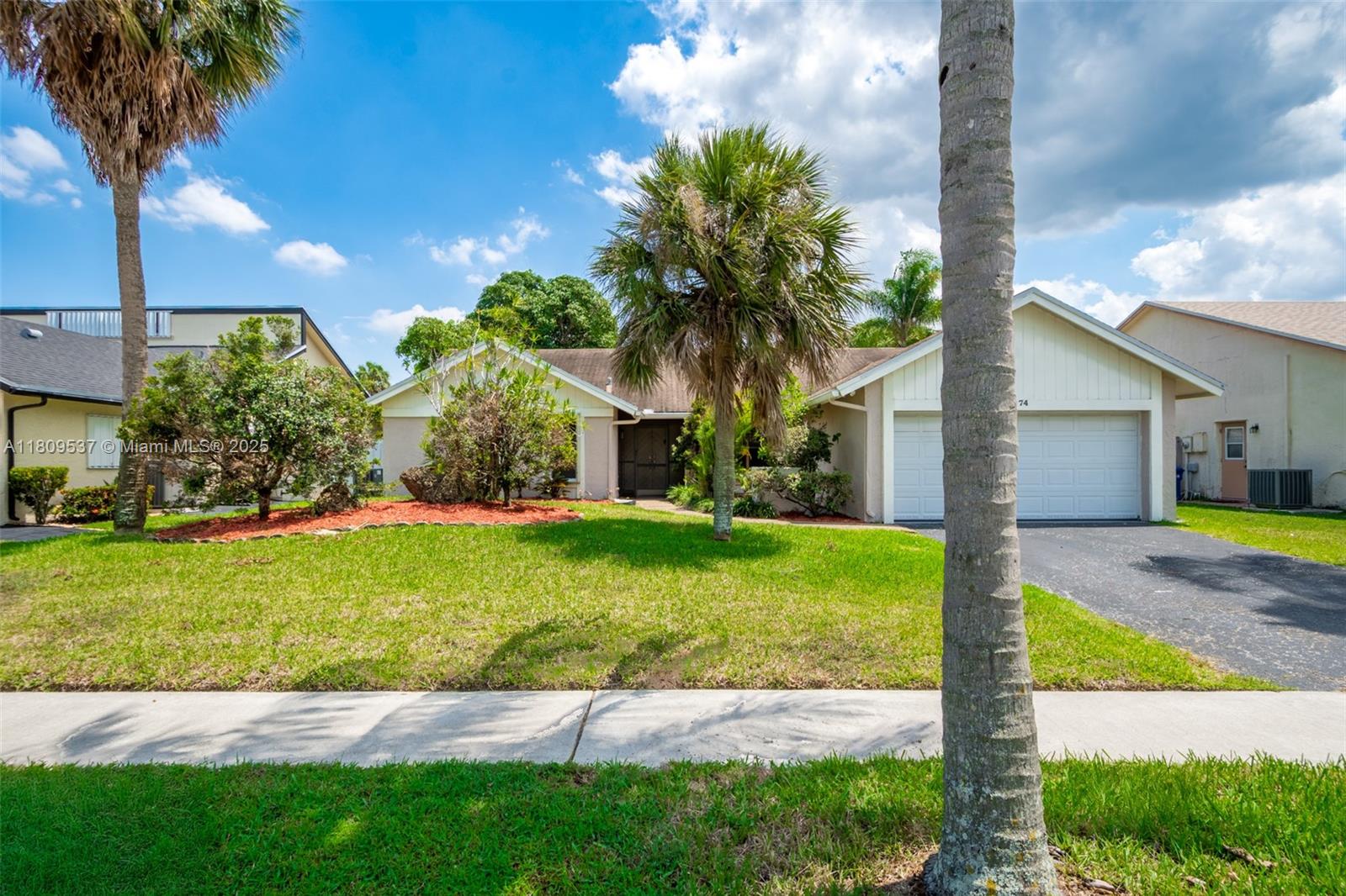 7374 NW 48th St, Lauderhill, Florida image 16