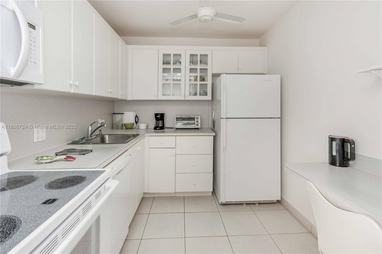 3625 N Country Club Dr #1804, Aventura, Florida image 11
