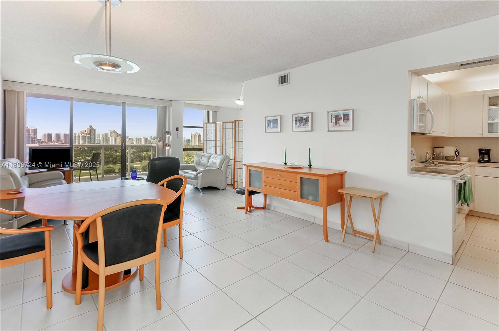 3625 N Country Club Dr #1804, Aventura, Florida image 9