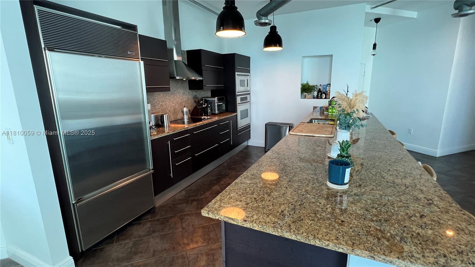 700 NE 25th St #1703, Miami, Florida image 32