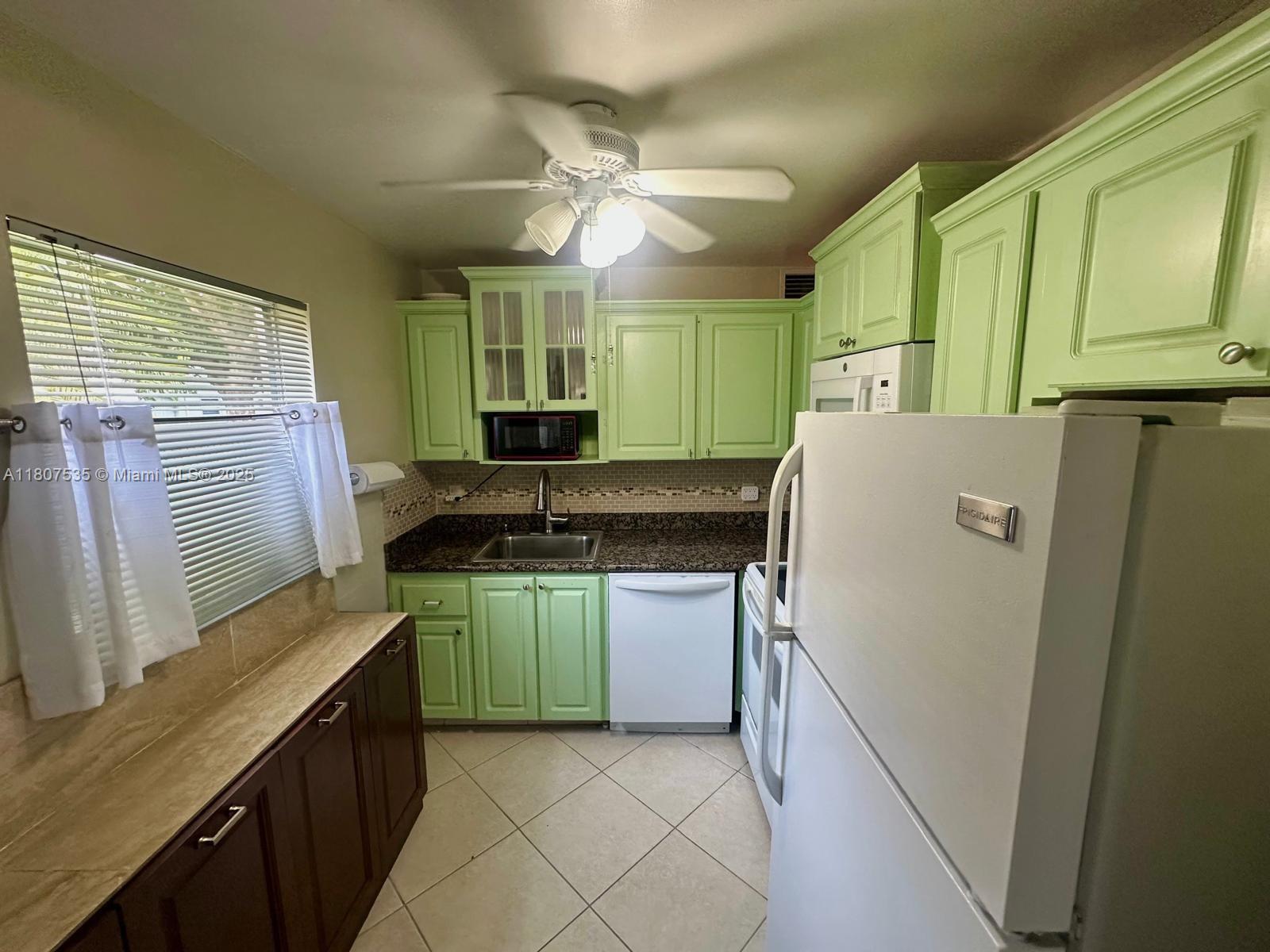 Property photo # 4