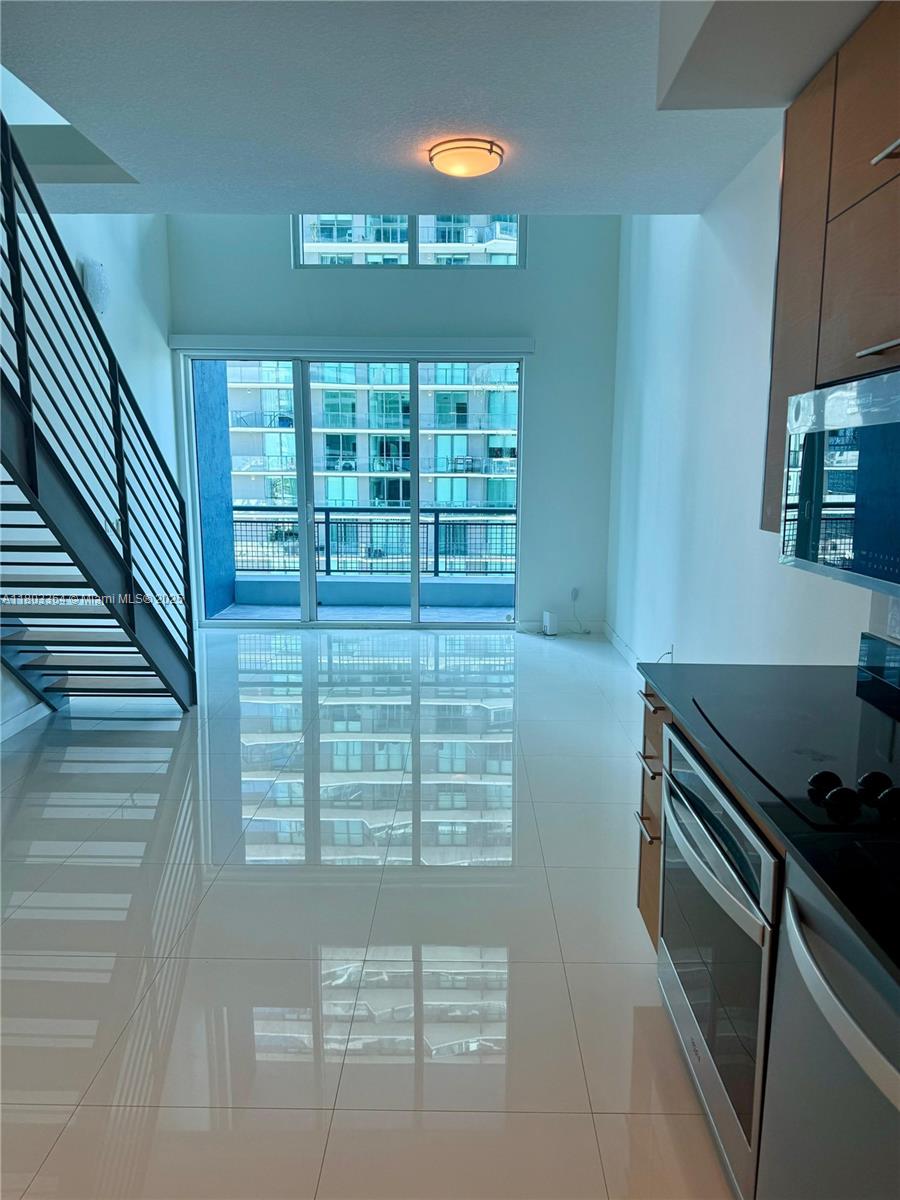 60 SW 13th St #1618, Miami FL 33130