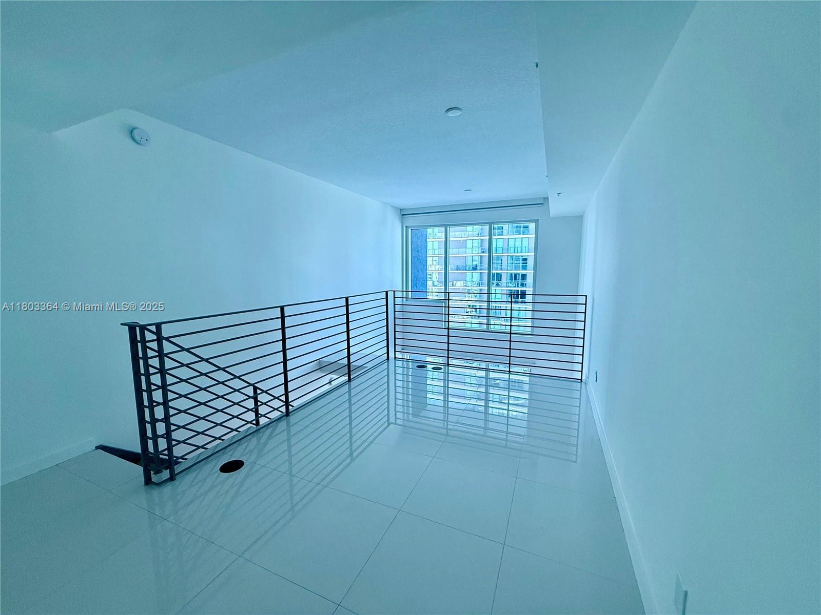 60 SW 13th St #1618, Miami FL 33130