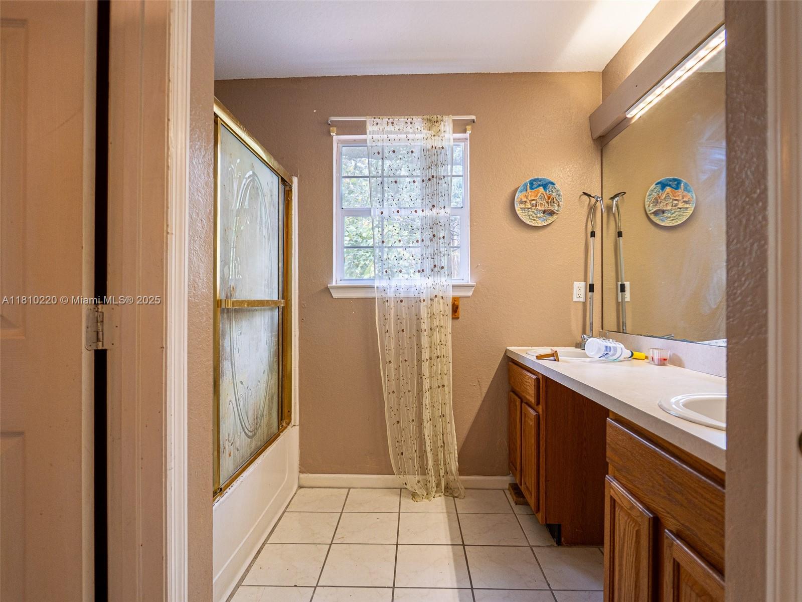 8304 N Orleans Ave, Tampa, Florida image 13