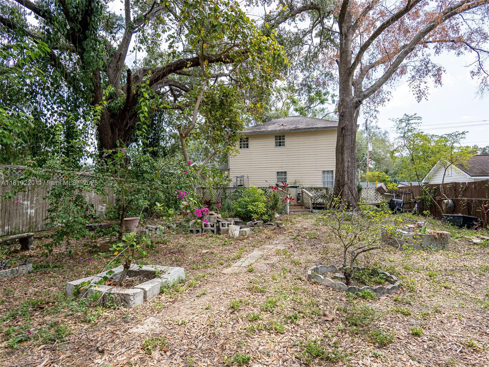 8304 N Orleans Ave, Tampa, Florida image 28