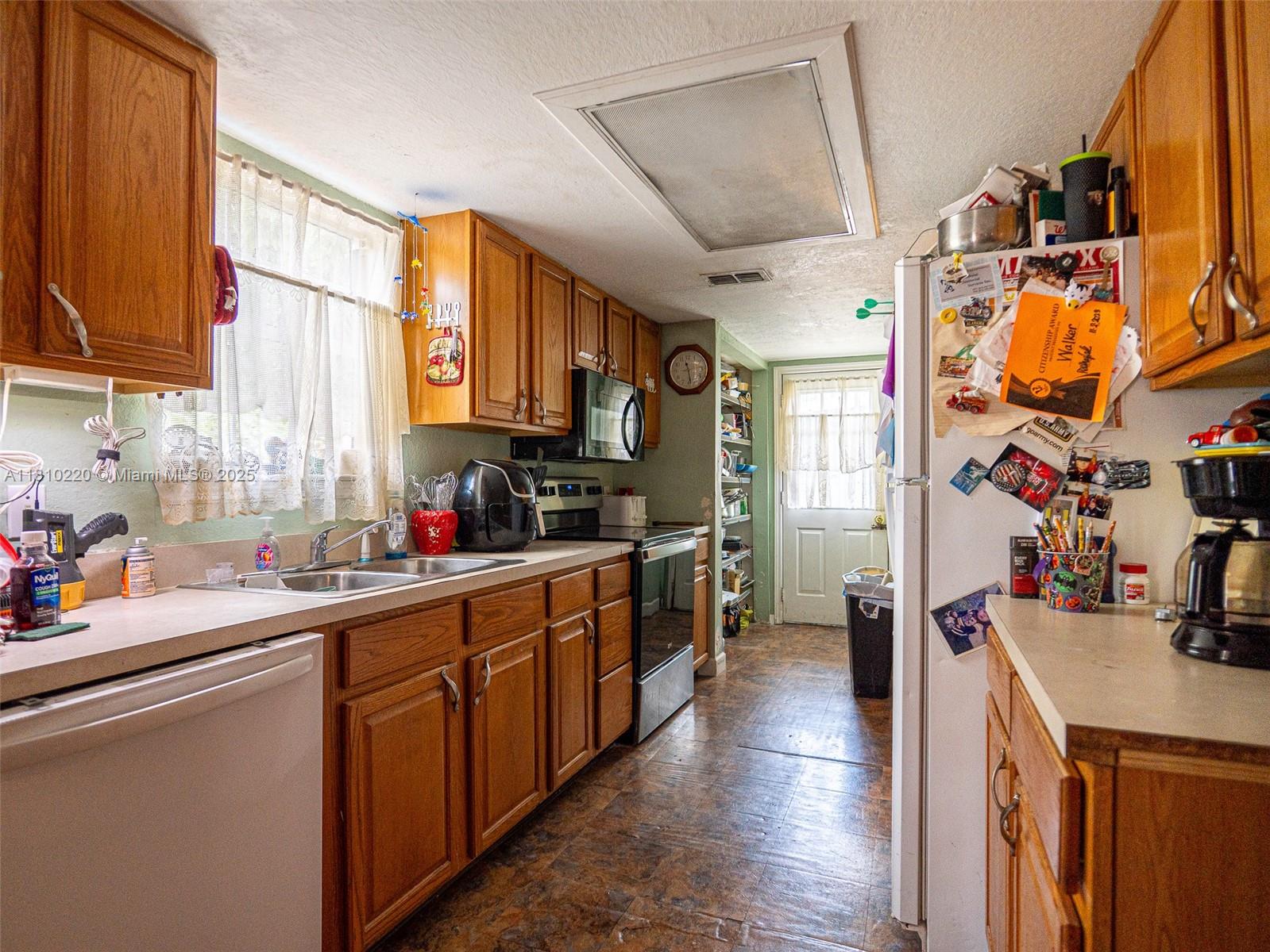8304 N Orleans Ave, Tampa, Florida image 7