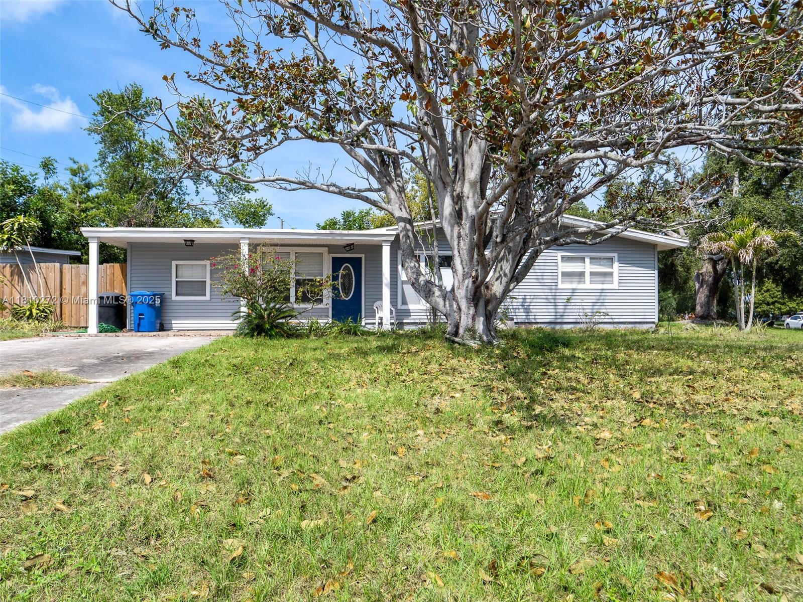 3122 51 St St N, Saint Petersburg, Florida image 1