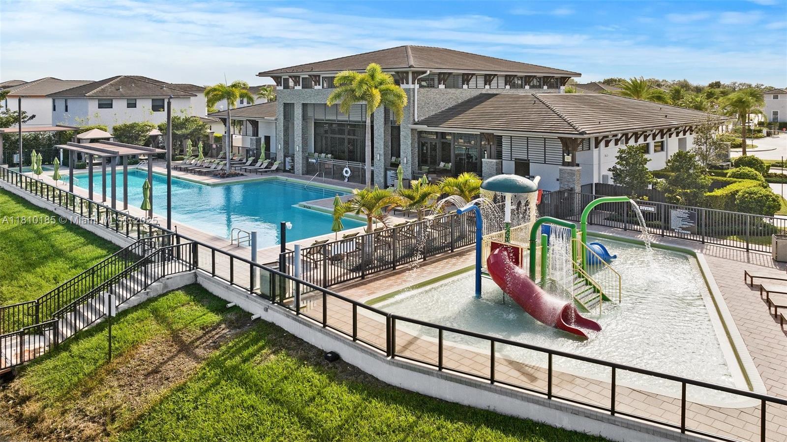 9145 NW 154th Ter, Miami Lakes, Florida image 27