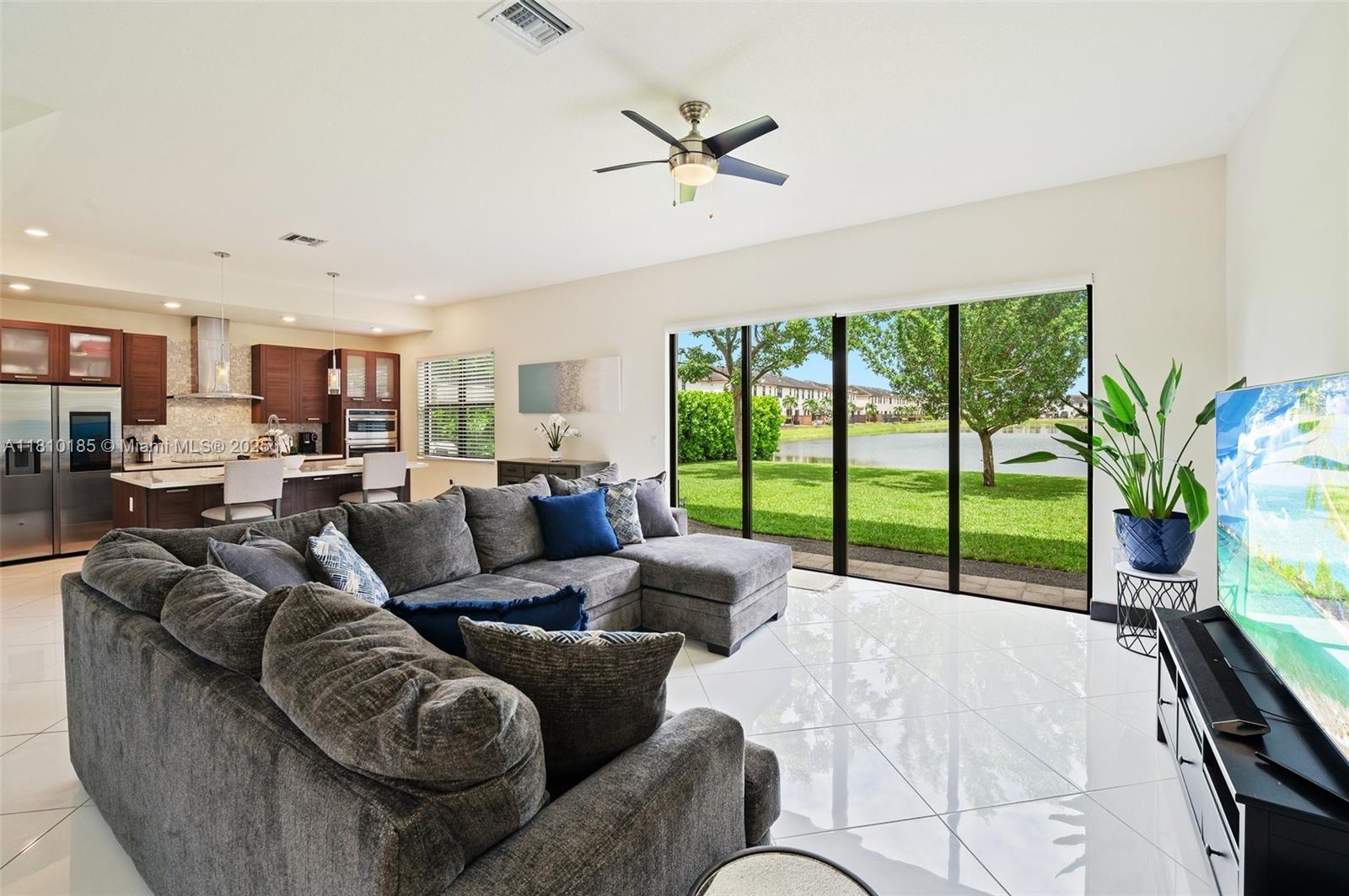 9145 NW 154th Ter, Miami Lakes, Florida image 6