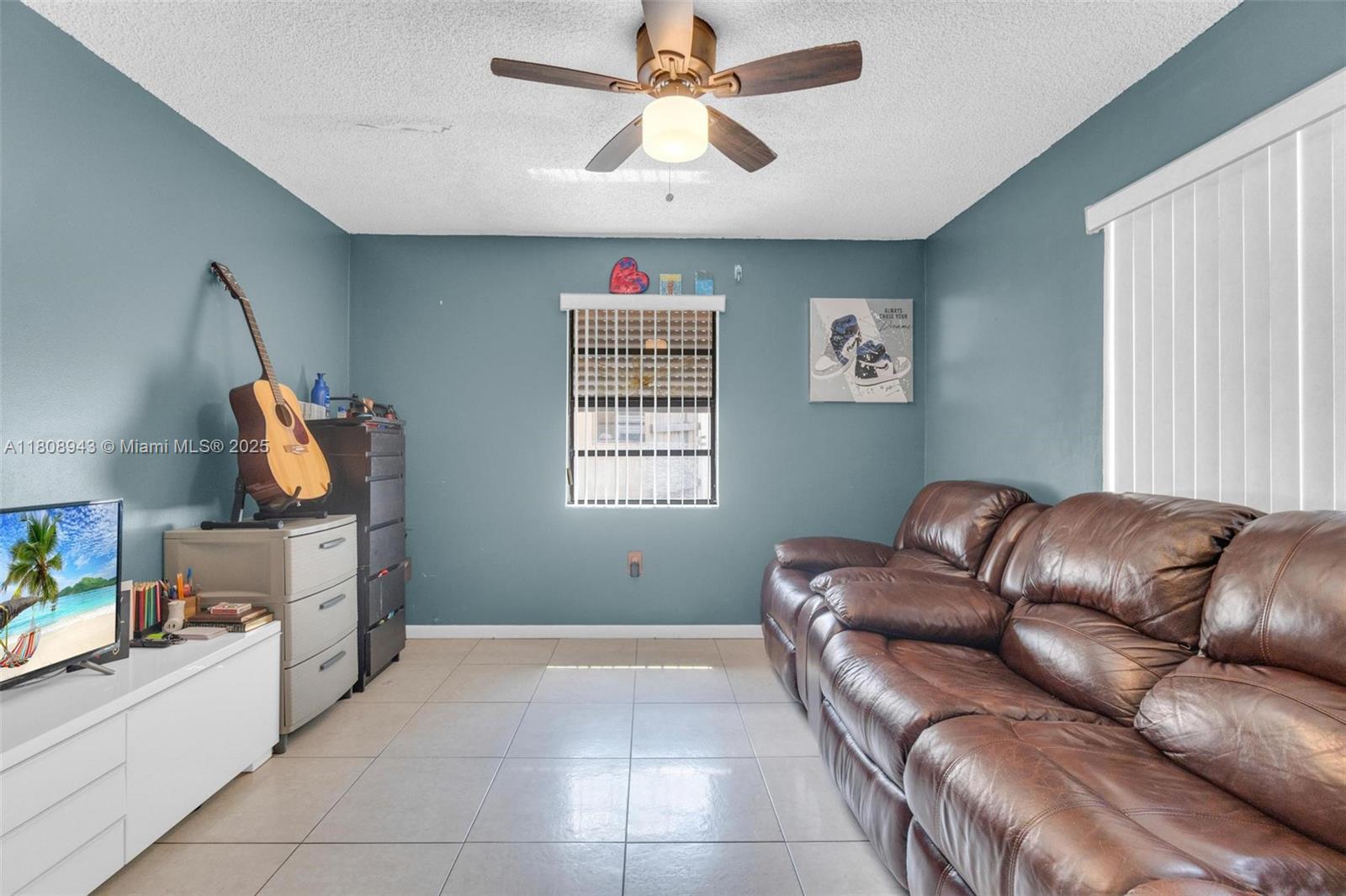 2412 Raleigh St, Hollywood, Florida image 22