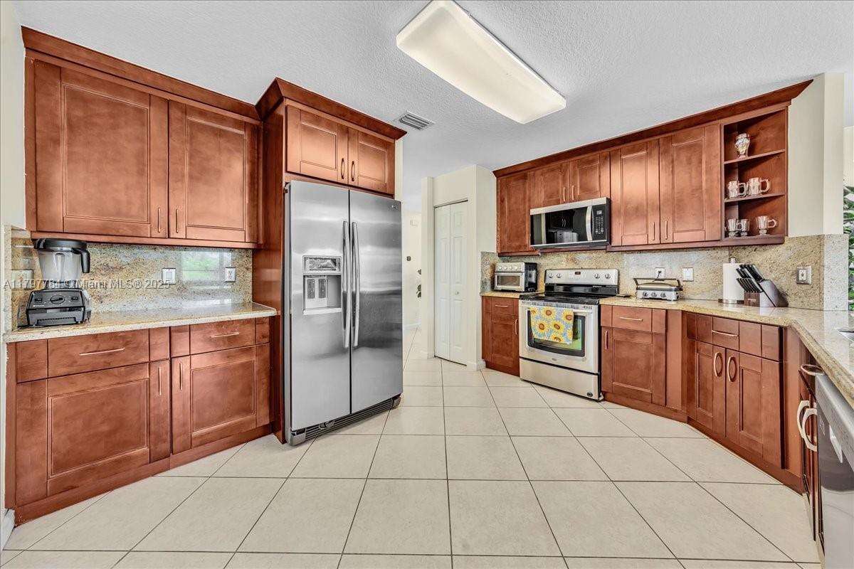 18018 SW 30th Ct, Miramar, Florida image 10