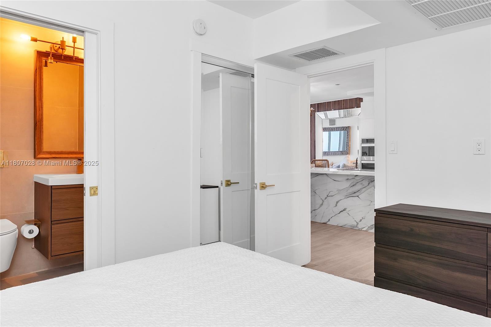2301 Collins Ave #1019, Miami Beach, Florida image 31