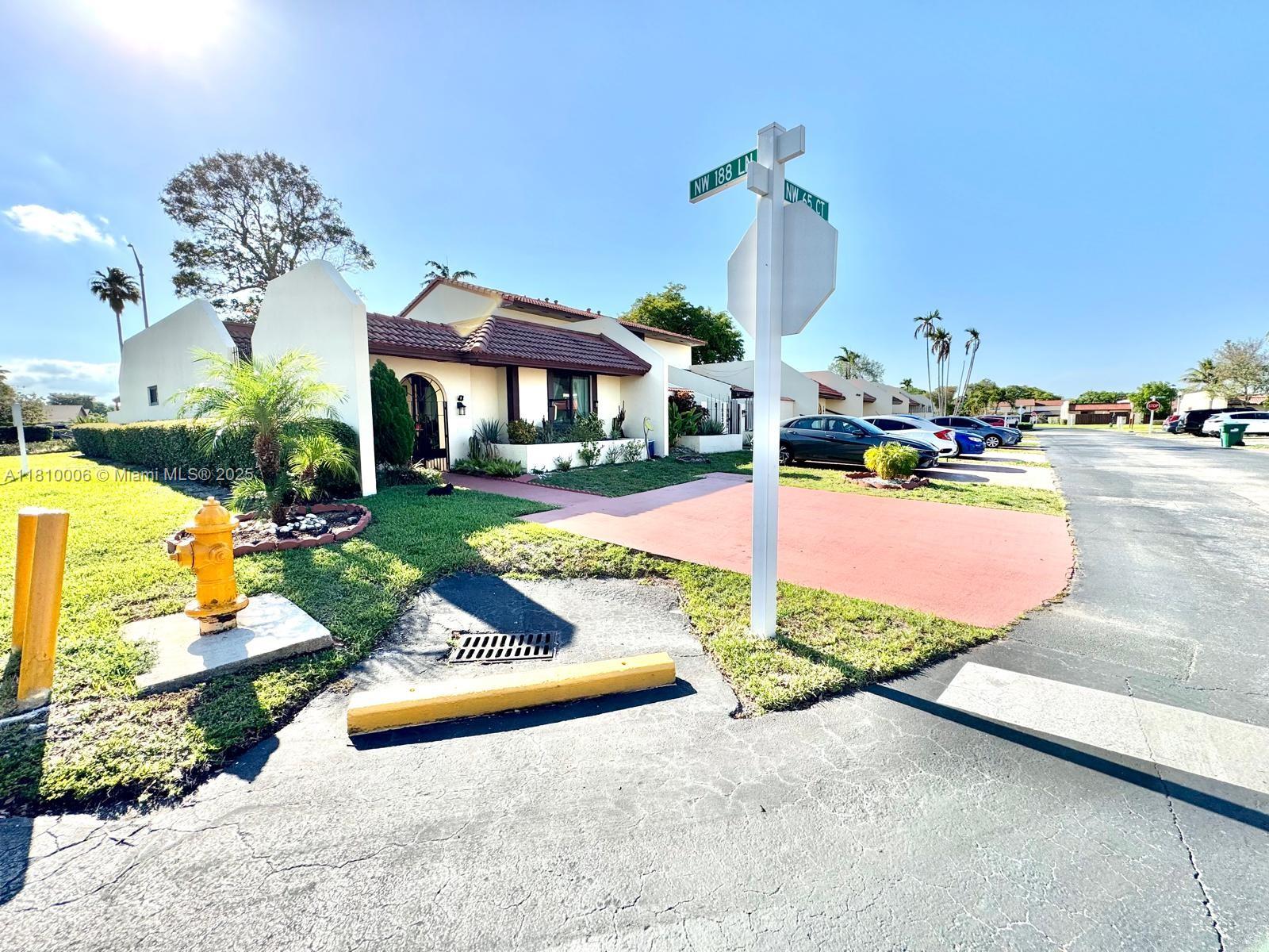 18830 NW 65th Ct, Hialeah, Florida image 16