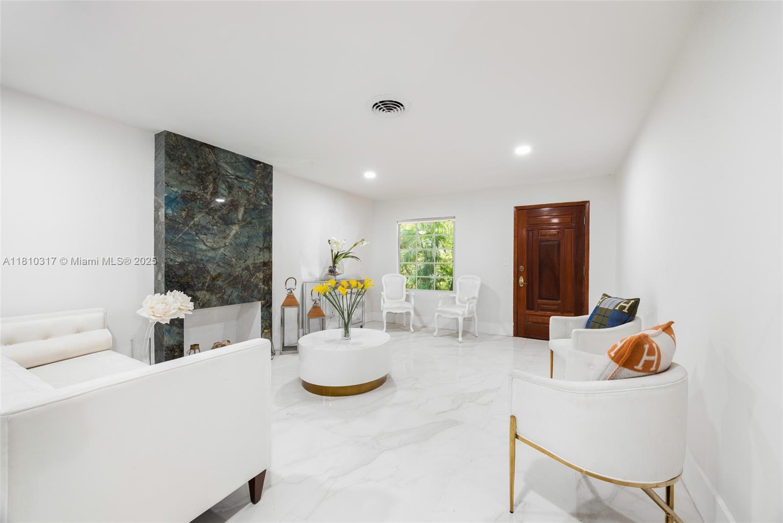 Residential, Coral Gables, Florida image 2