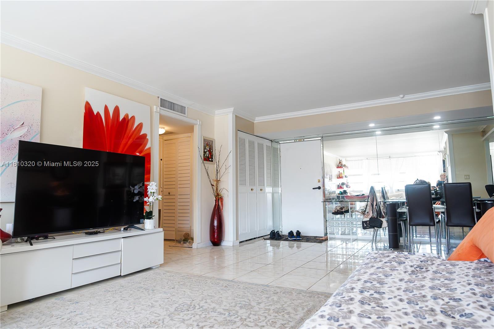 250 174th St #502, Sunny Isles Beach, Florida image 3