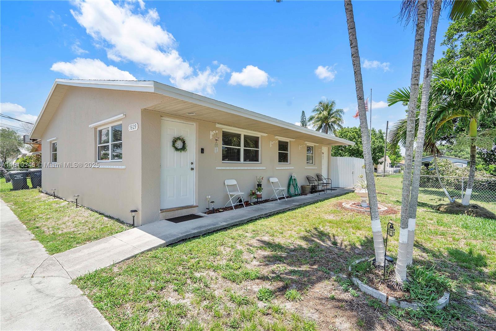5829 Taylor St, Hollywood, Florida image 9