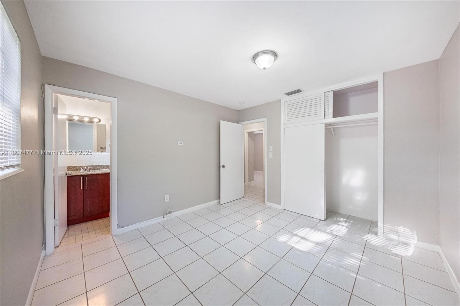 2391 NW 63rd Ter, Sunrise, Florida image 13