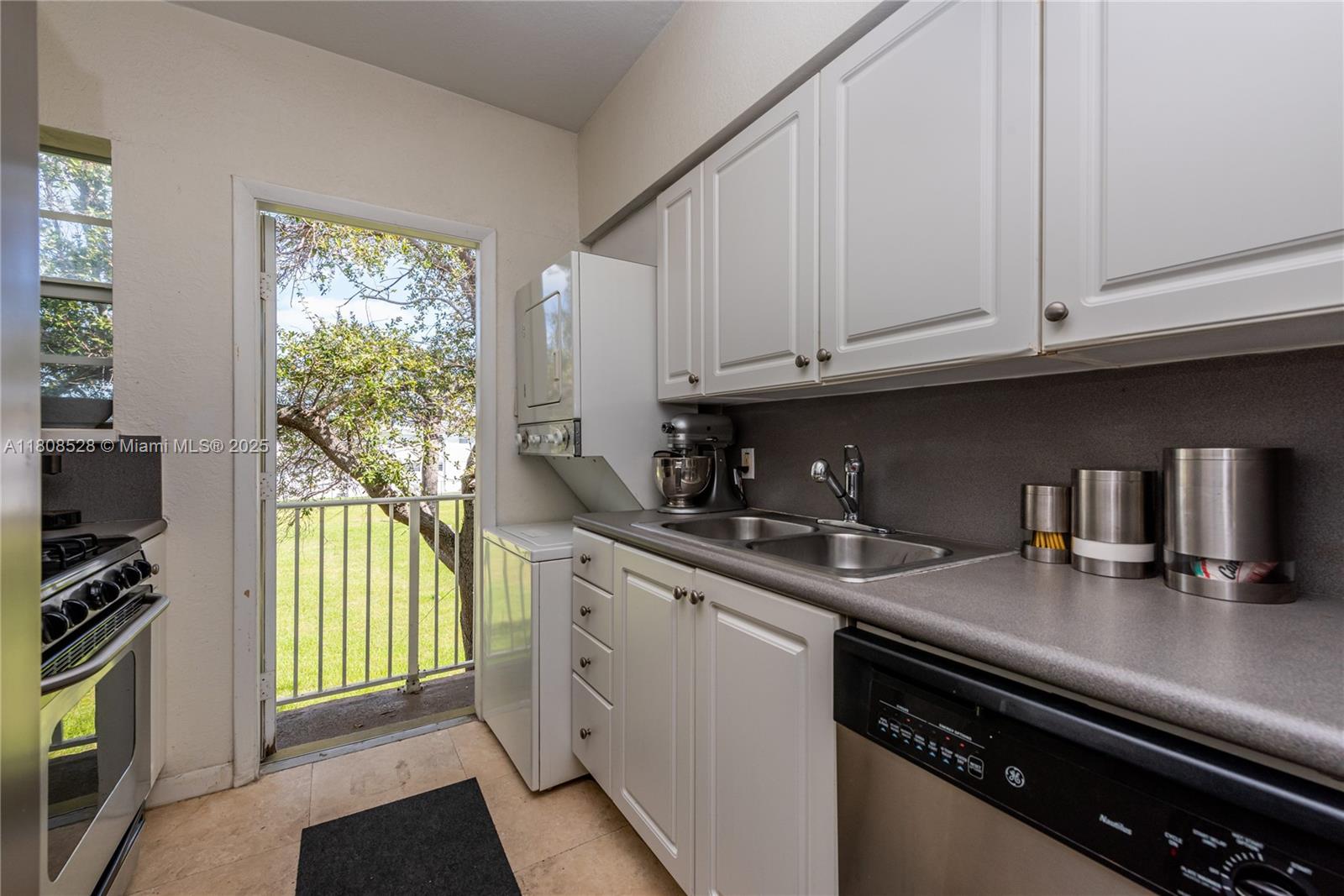 350 S Shore Dr #7, Miami Beach, Florida image 14