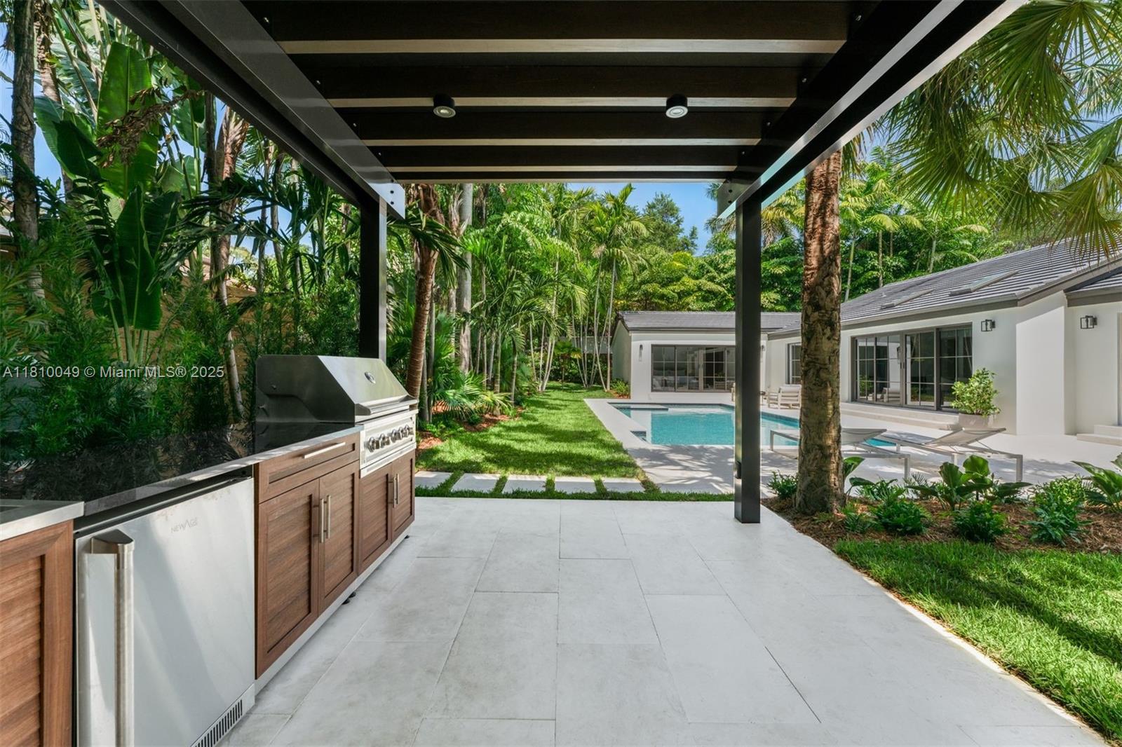 3883 Wood Ave, Miami, Florida image 21