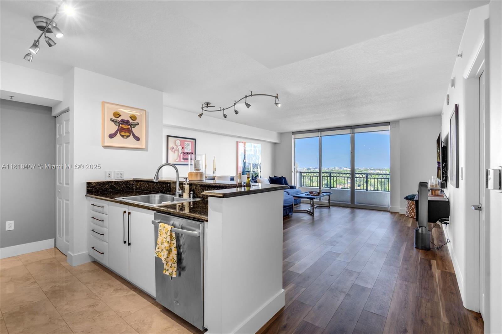 3232 SW 22nd Ter #1106, Miami, Florida image 4