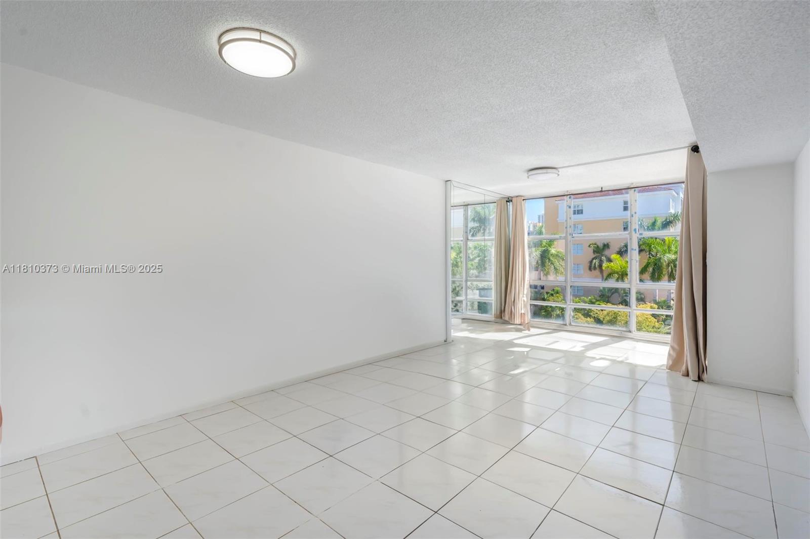 210 172nd St #438, Sunny Isles Beach, Florida image 5
