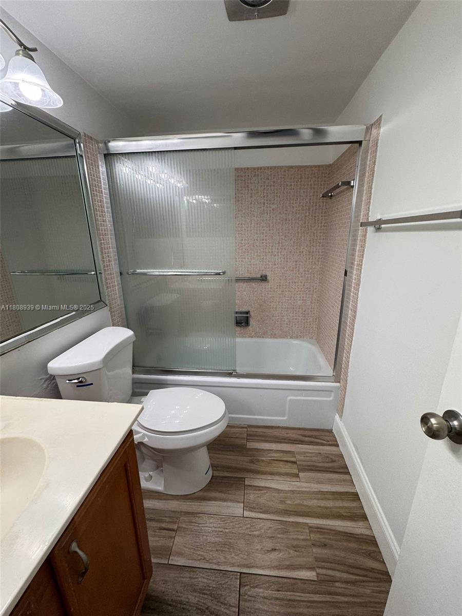 218 Windsor J #218, West Palm Beach, Florida image 14