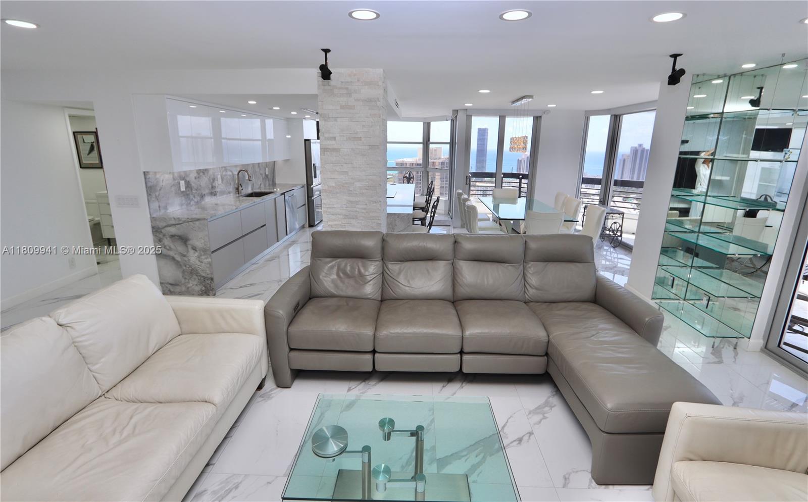 3500 Mystic Pointe Dr #3906, Aventura, Florida image 31