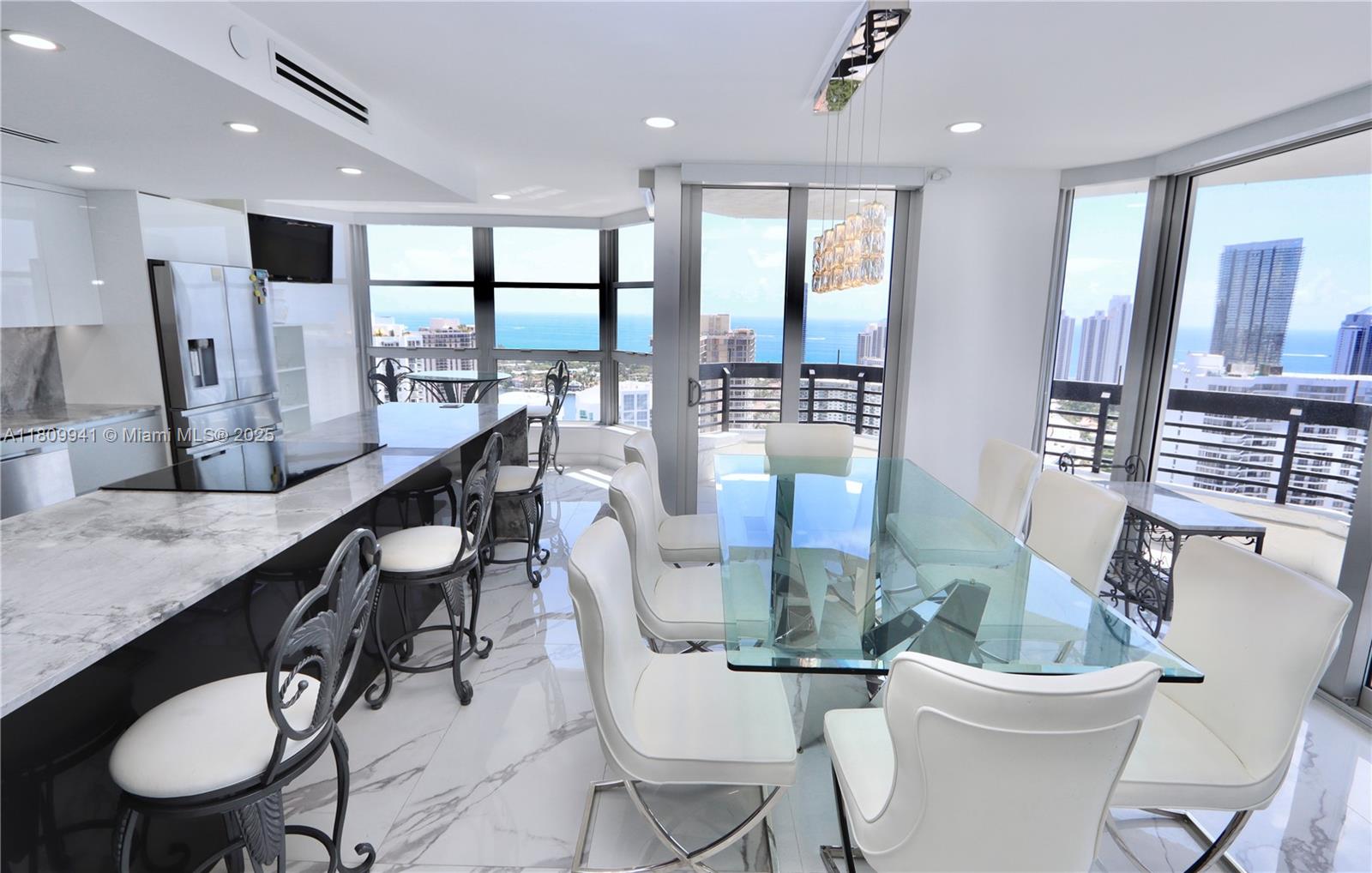 3500 Mystic Pointe Dr #3906, Aventura, Florida image 9