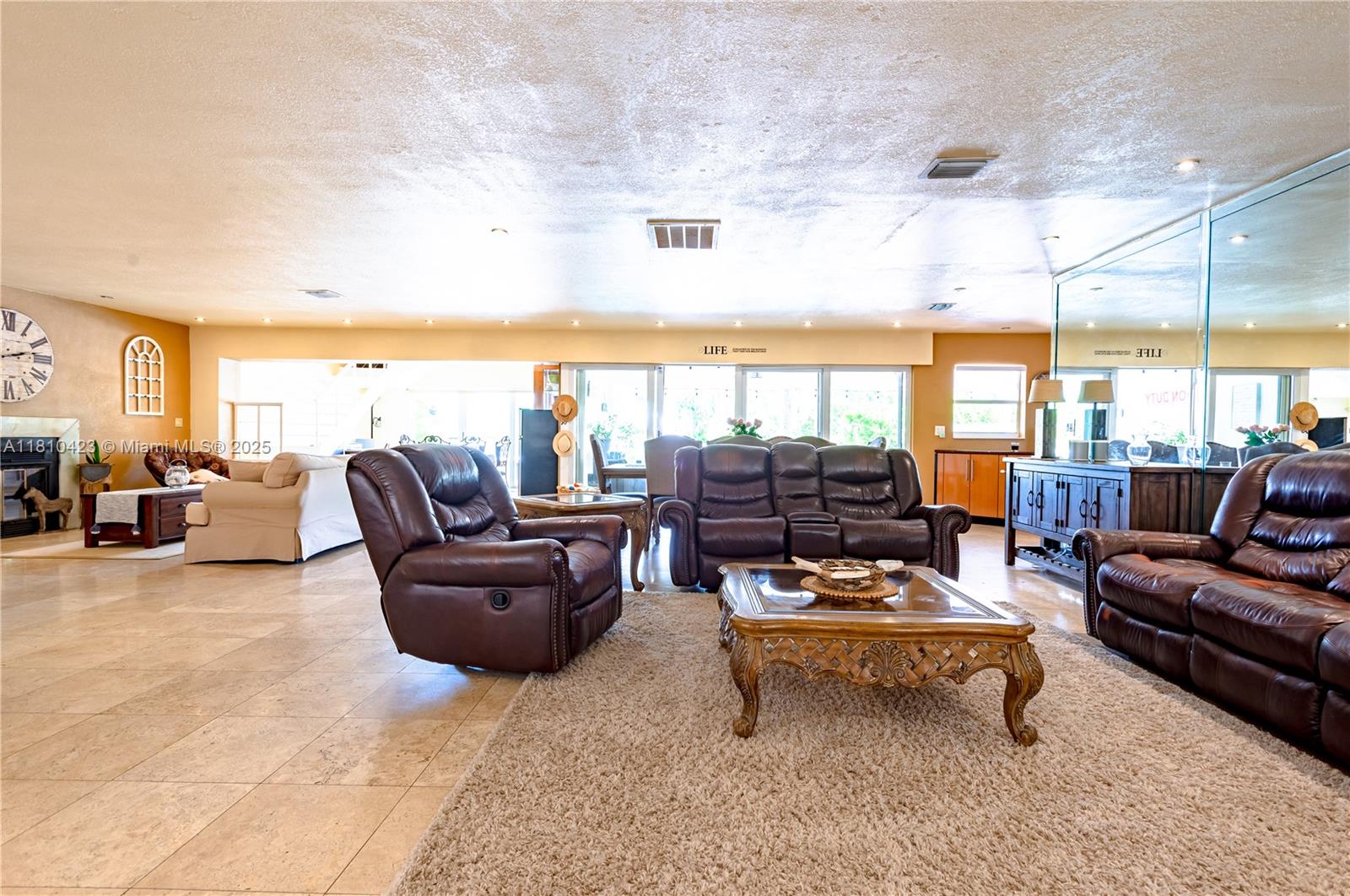 2908 Bayview Dr, Fort Lauderdale, Florida image 18