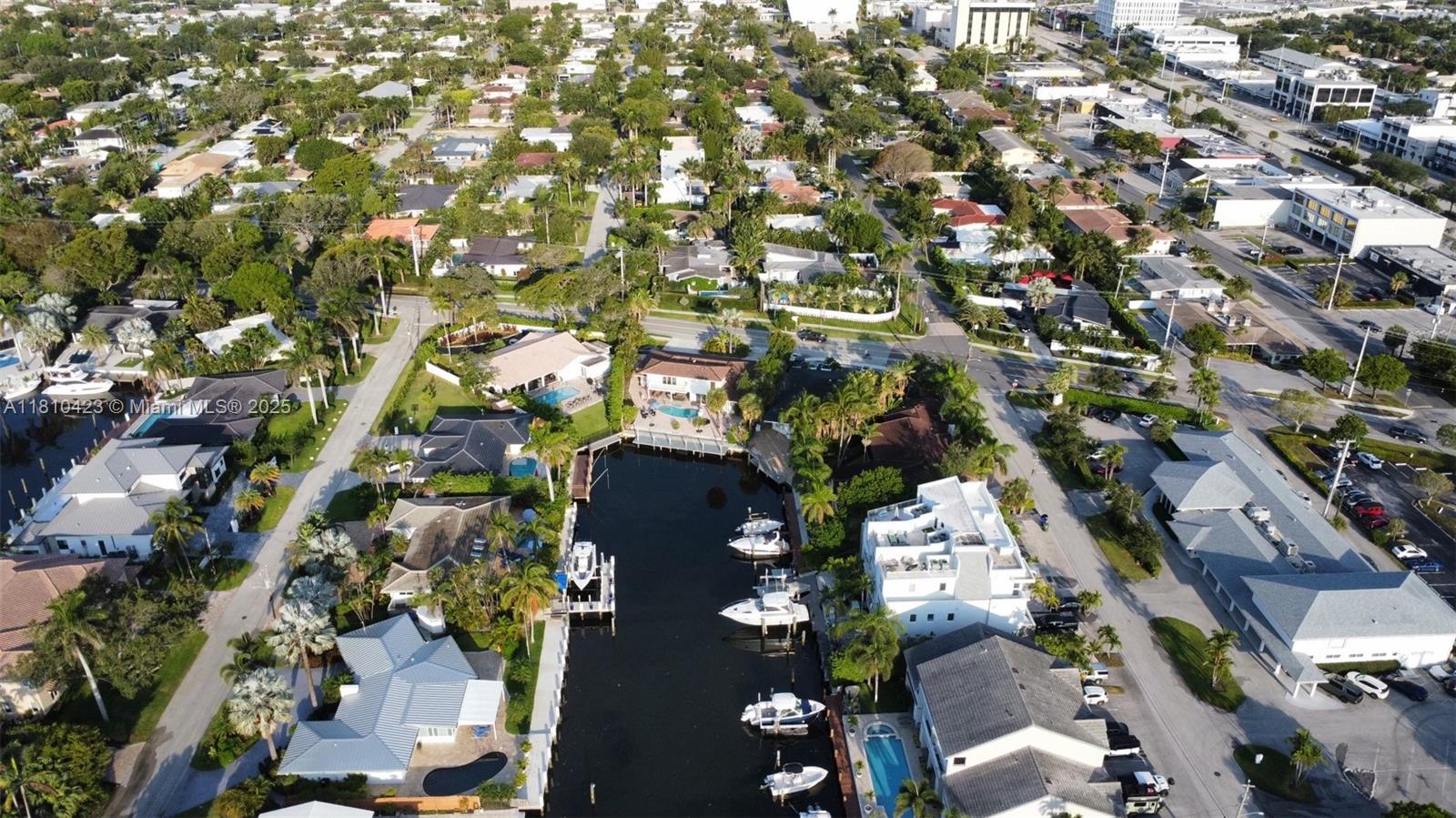 2908 Bayview Dr, Fort Lauderdale, Florida image 5