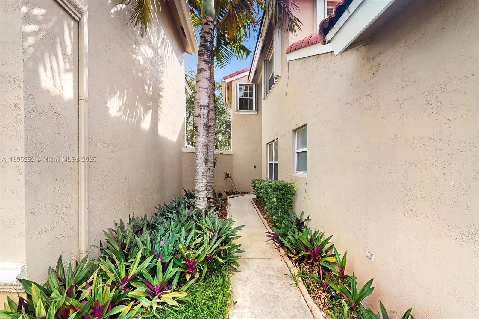 15141 SW 46th St, Miramar, Florida image 4