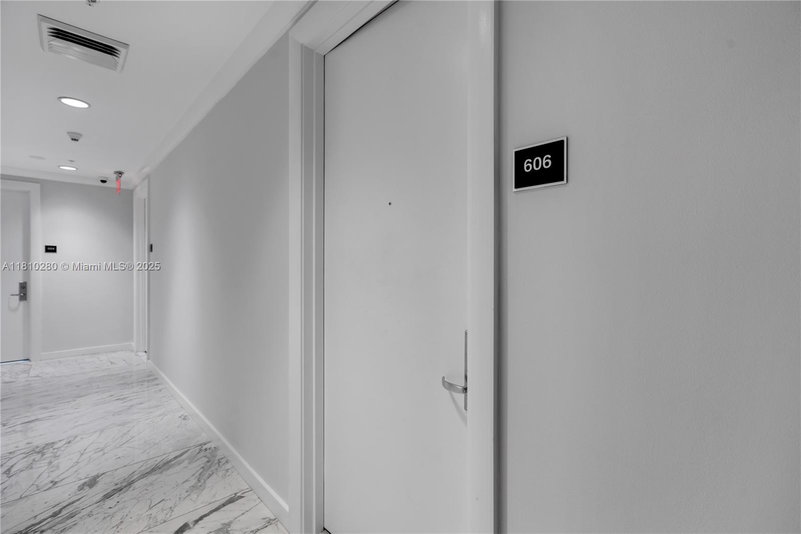 50 S Pointe Dr #606, Miami Beach, Florida image 6