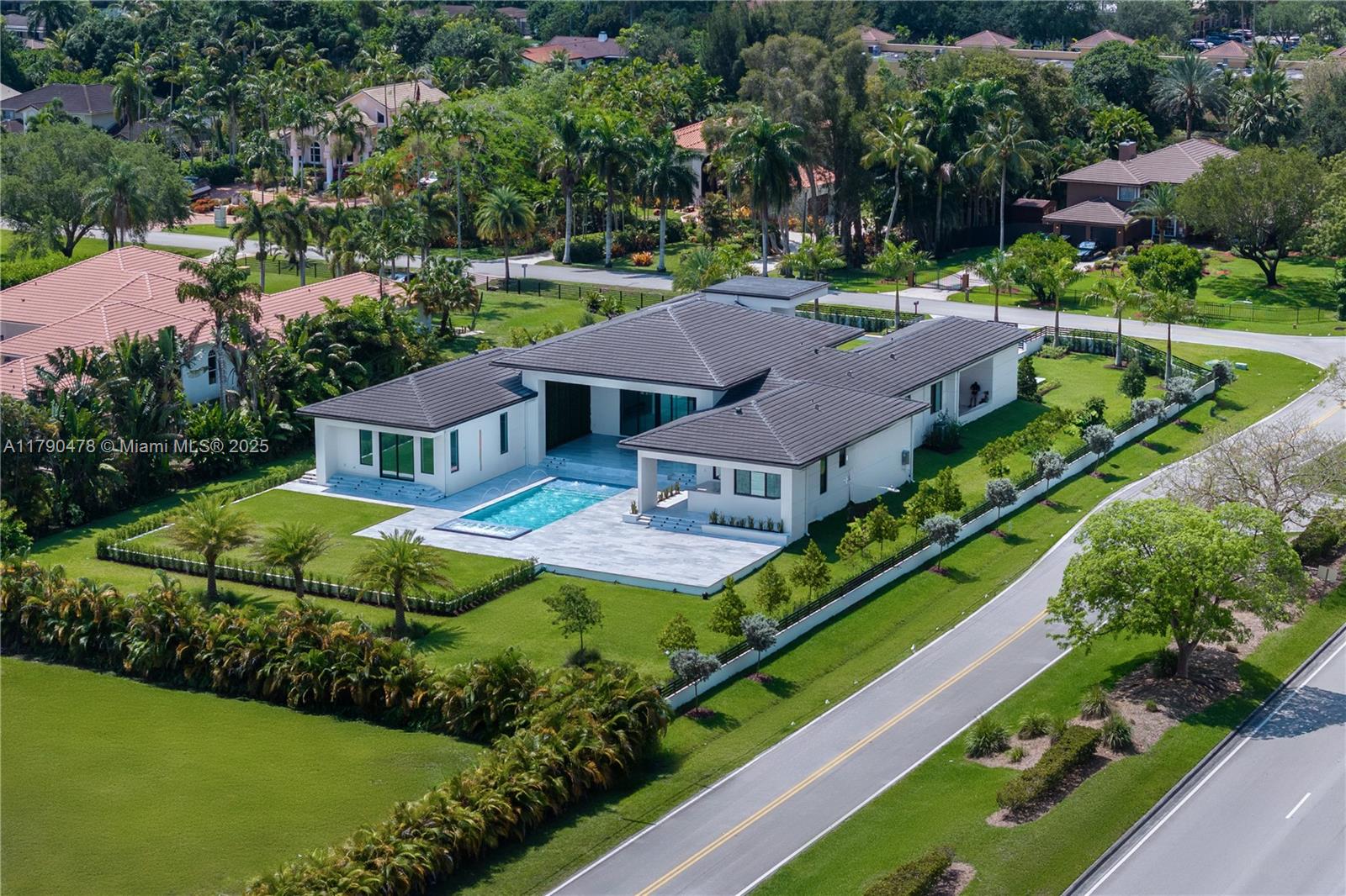 12331 SW 2nd St, Plantation, Florida image 3