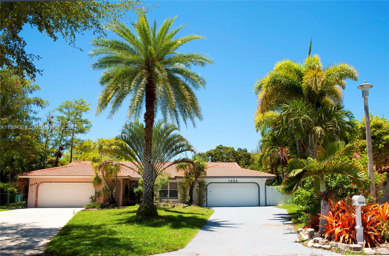 1328 NW 93rd Ter, Coral Springs, Florida image 1