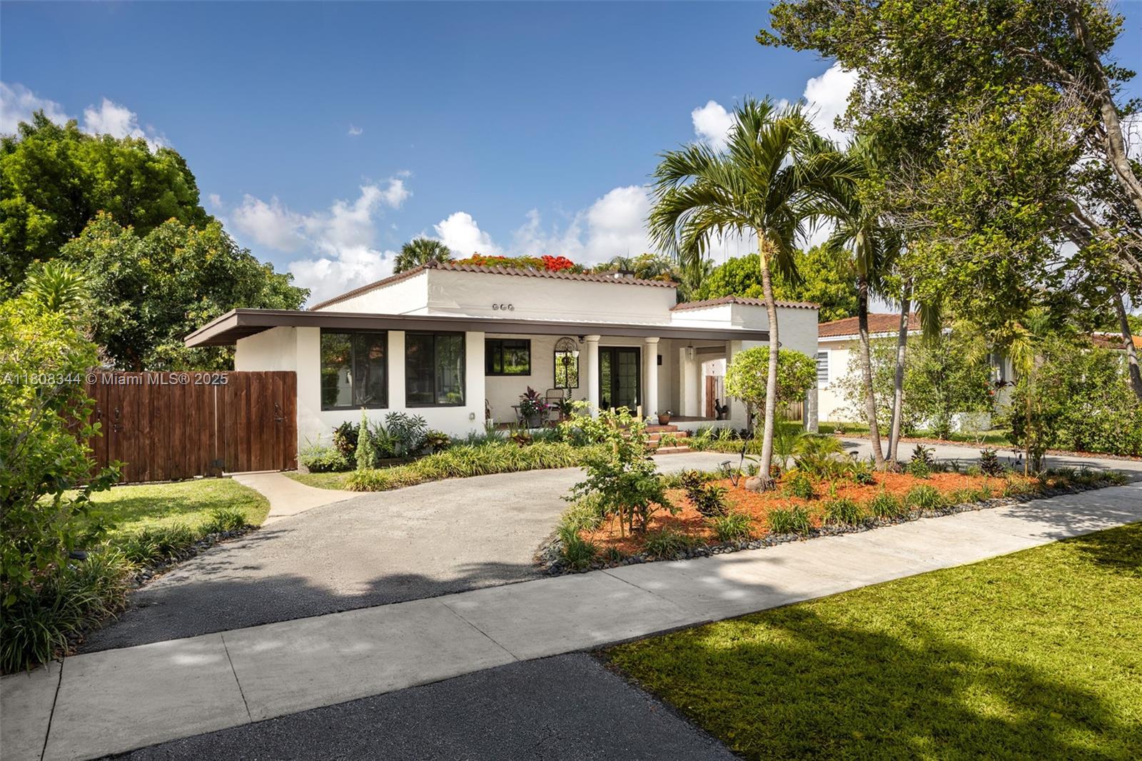 58 Glendale Dr, Miami Springs, Florida image 1